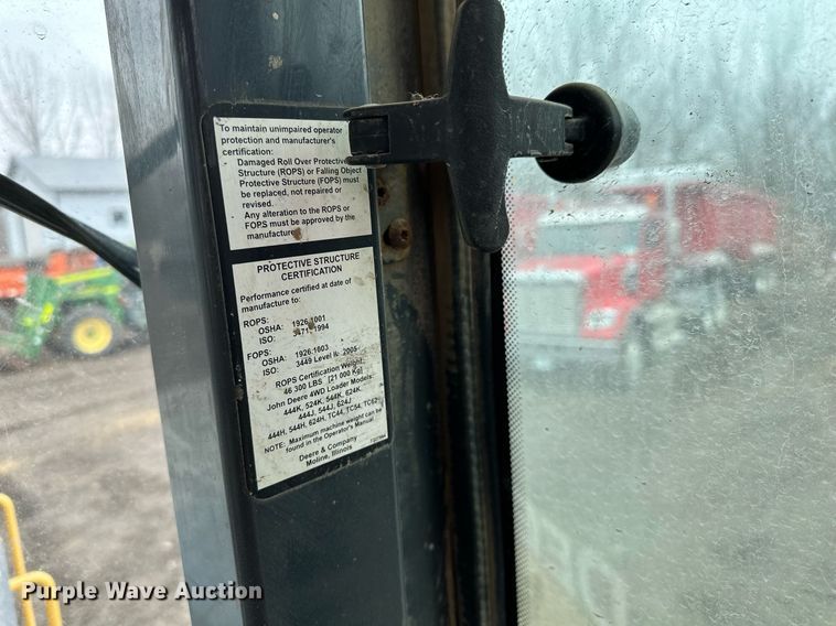 image for item LO9402 2010 John Deere 624K  wheel loader