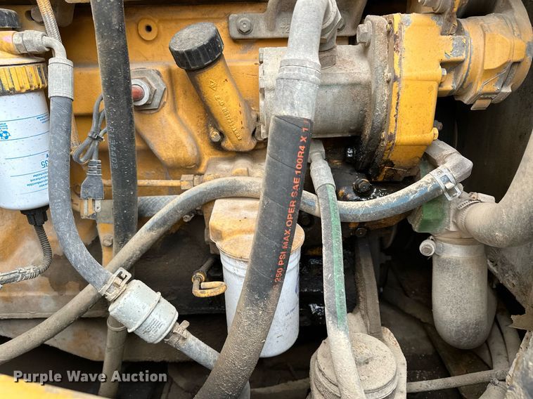 image for item LO9402 2010 John Deere 624K  wheel loader