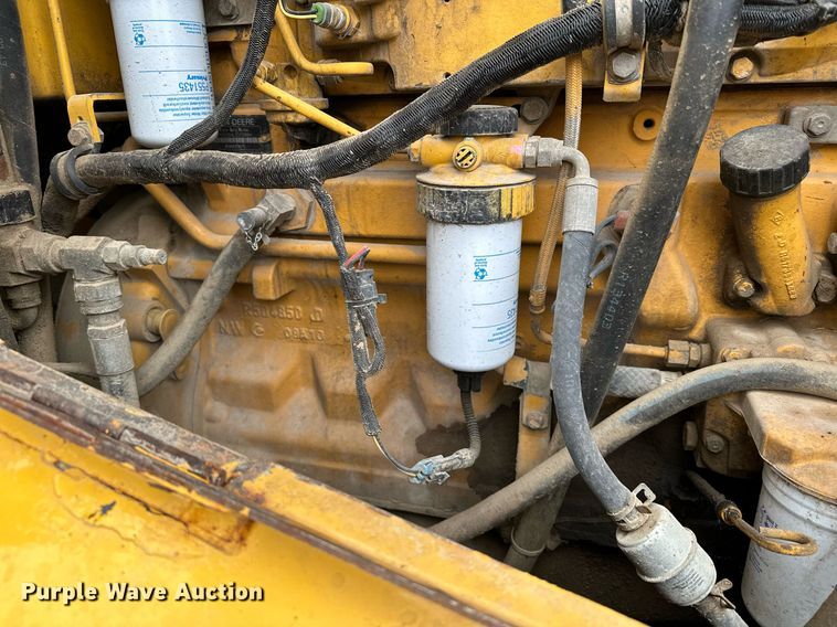 image for item LO9402 2010 John Deere 624K  wheel loader