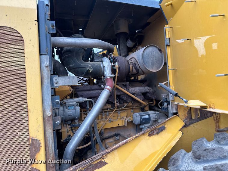 image for item LO9402 2010 John Deere 624K  wheel loader