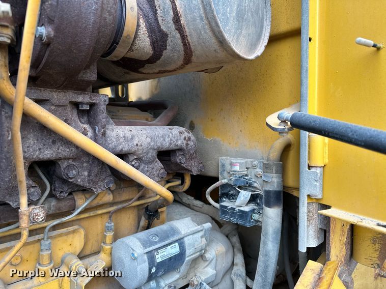 image for item LO9402 2010 John Deere 624K  wheel loader