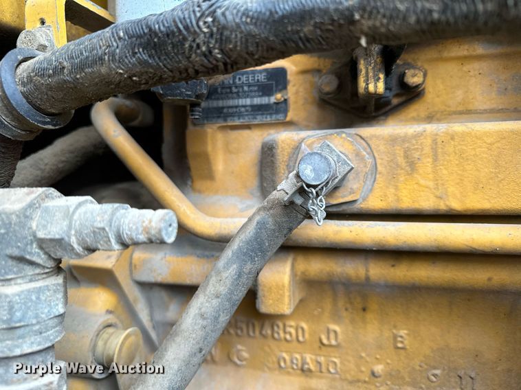 image for item LO9402 2010 John Deere 624K  wheel loader