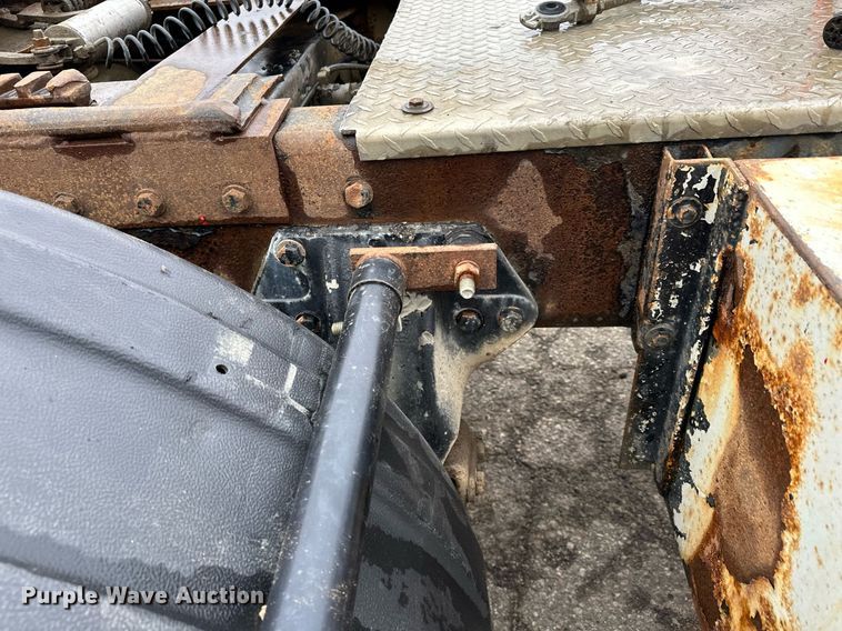 image for item LO9404 2001 Peterbilt 379  semi truck