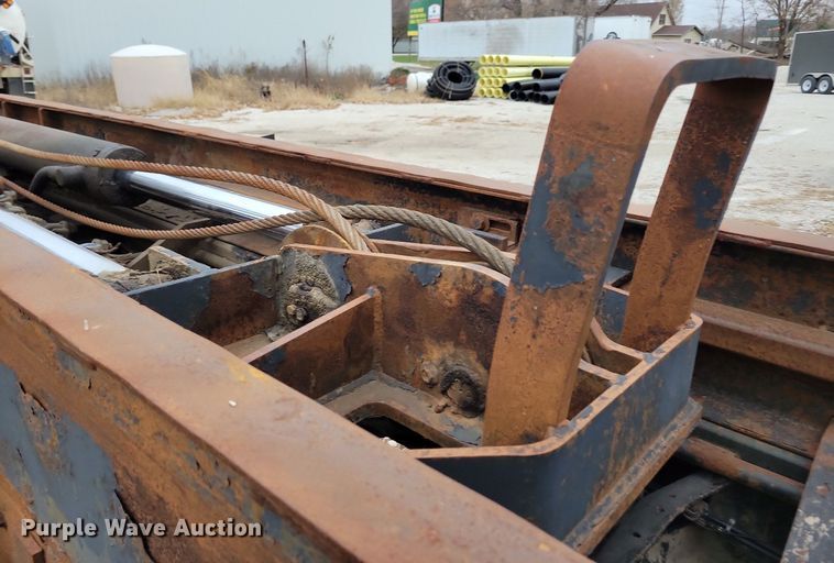 image for item LO9963 1989 Freightliner FLC 112  roll-off container truck