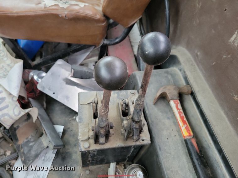 image for item LO9963 1989 Freightliner FLC 112  roll-off container truck