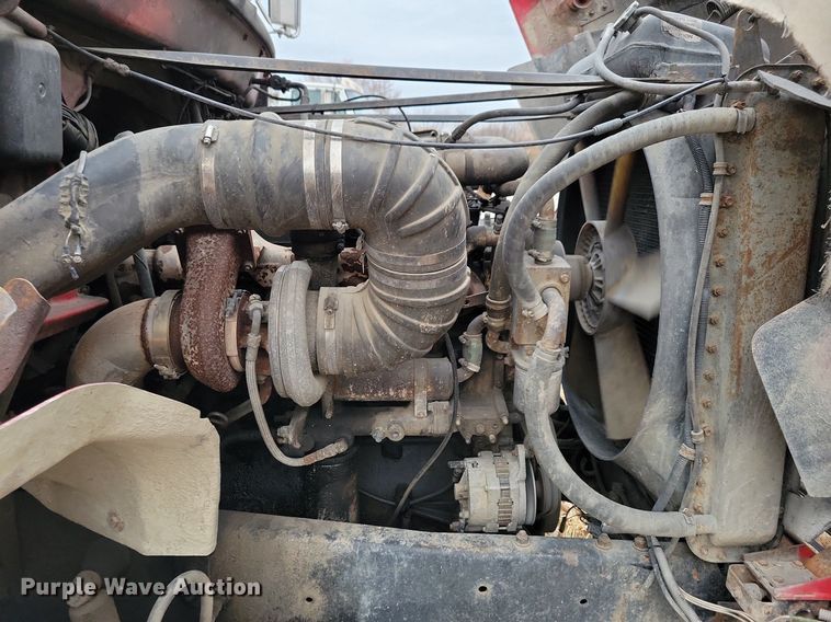 image for item LO9963 1989 Freightliner FLC 112  roll-off container truck