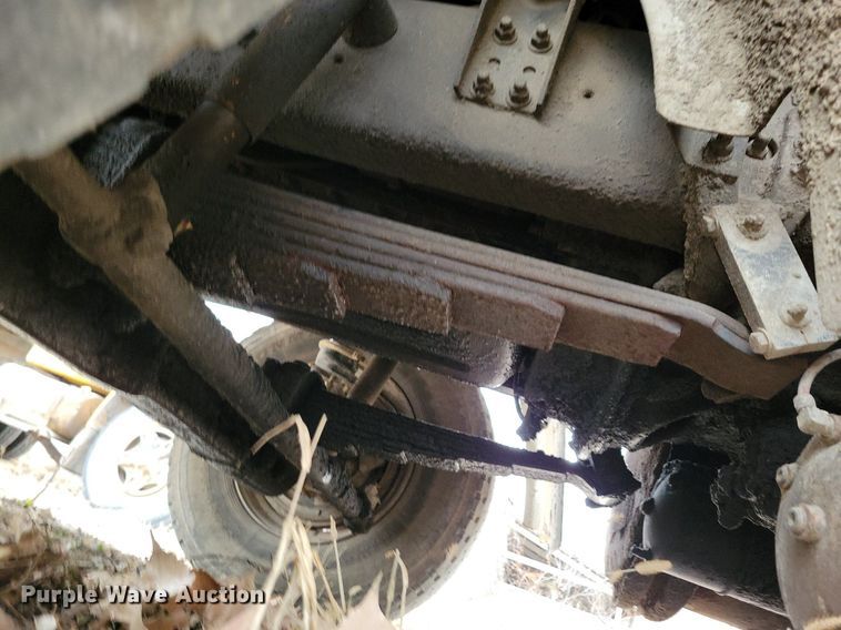 image for item LO9963 1989 Freightliner FLC 112  roll-off container truck