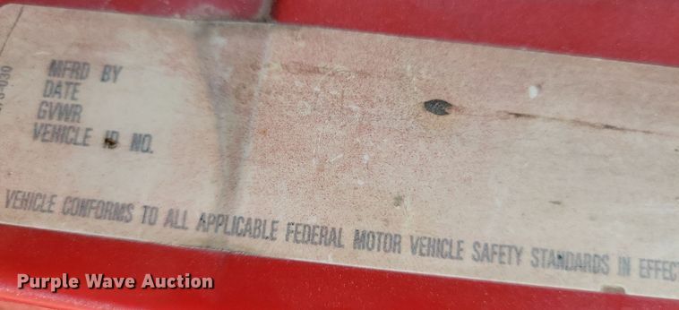 image for item LO9963 1989 Freightliner FLC 112  roll-off container truck