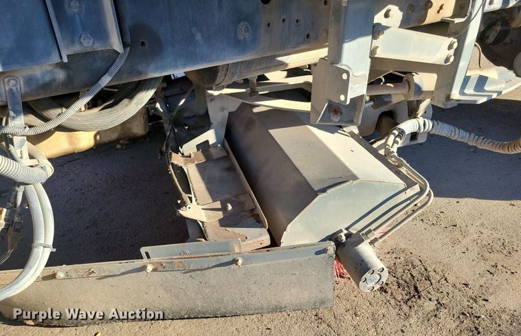 image for item LO9973 2007 Nissan UD3300  street sweeper truck