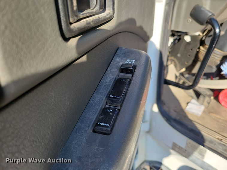 image for item LO9973 2007 Nissan UD3300  street sweeper truck