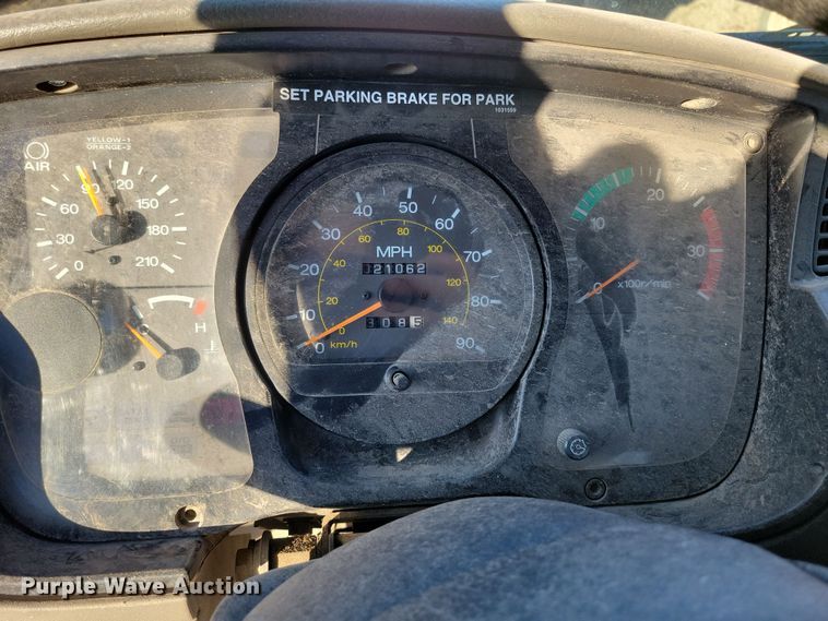 image for item LO9973 2007 Nissan UD3300  street sweeper truck