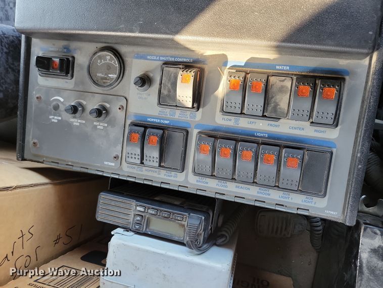 image for item LO9973 2007 Nissan UD3300  street sweeper truck