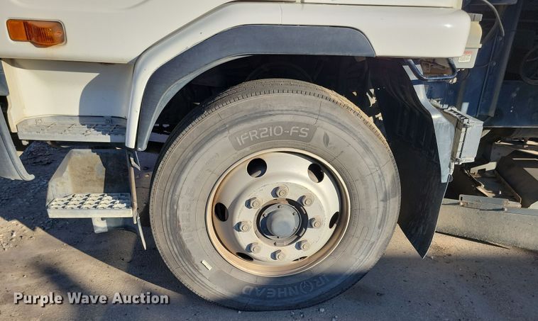 image for item LO9973 2007 Nissan UD3300  street sweeper truck