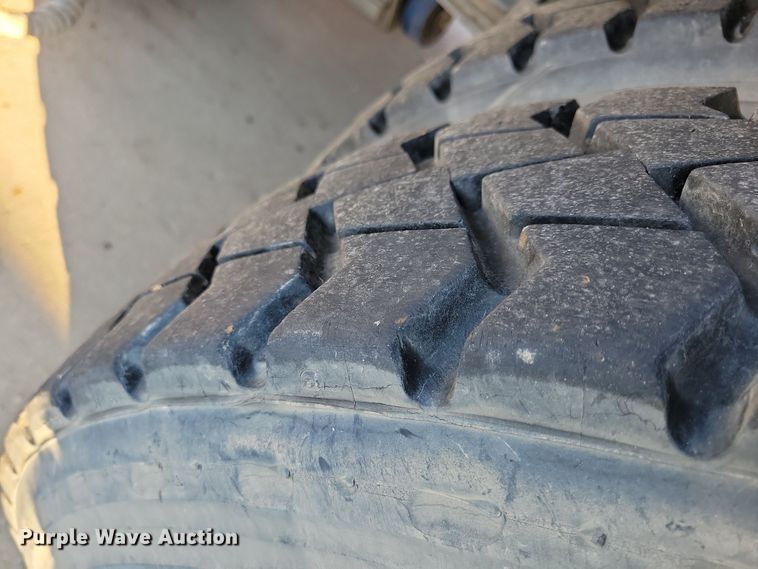 image for item LO9973 2007 Nissan UD3300  street sweeper truck