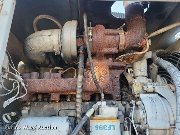 image for item LO9974 2000 International 2554  sewer jetter truck