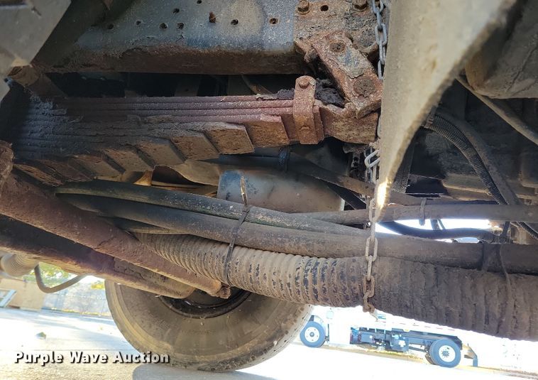 image for item LO9974 2000 International 2554  sewer jetter truck