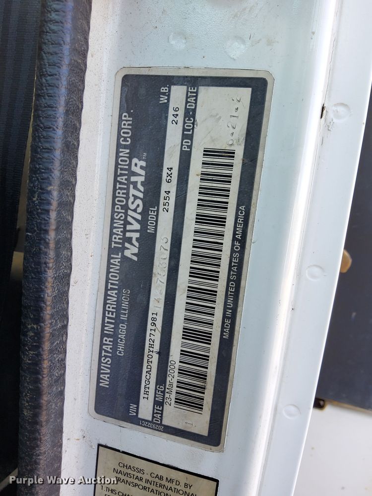 image for item LO9974 2000 International 2554  sewer jetter truck