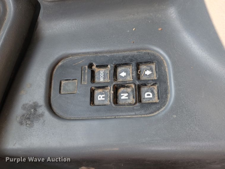 image for item LQ9256 2004 Sterling Condor  refuse truck