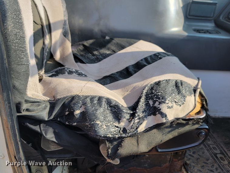 image for item LQ9256 2004 Sterling Condor  refuse truck