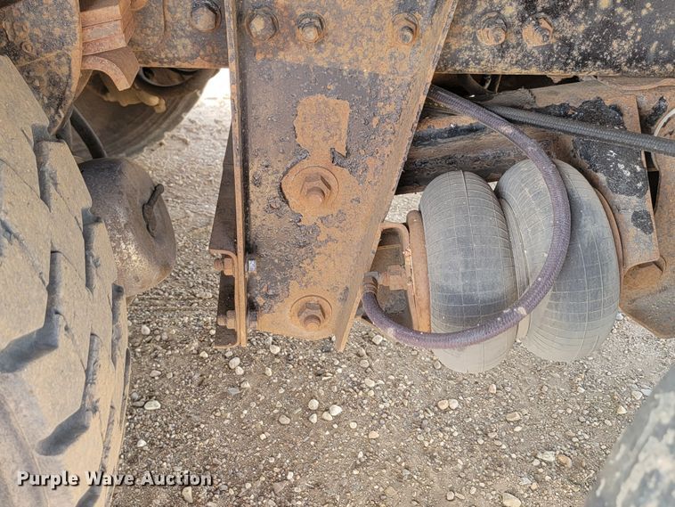 image for item LQ9256 2004 Sterling Condor  refuse truck