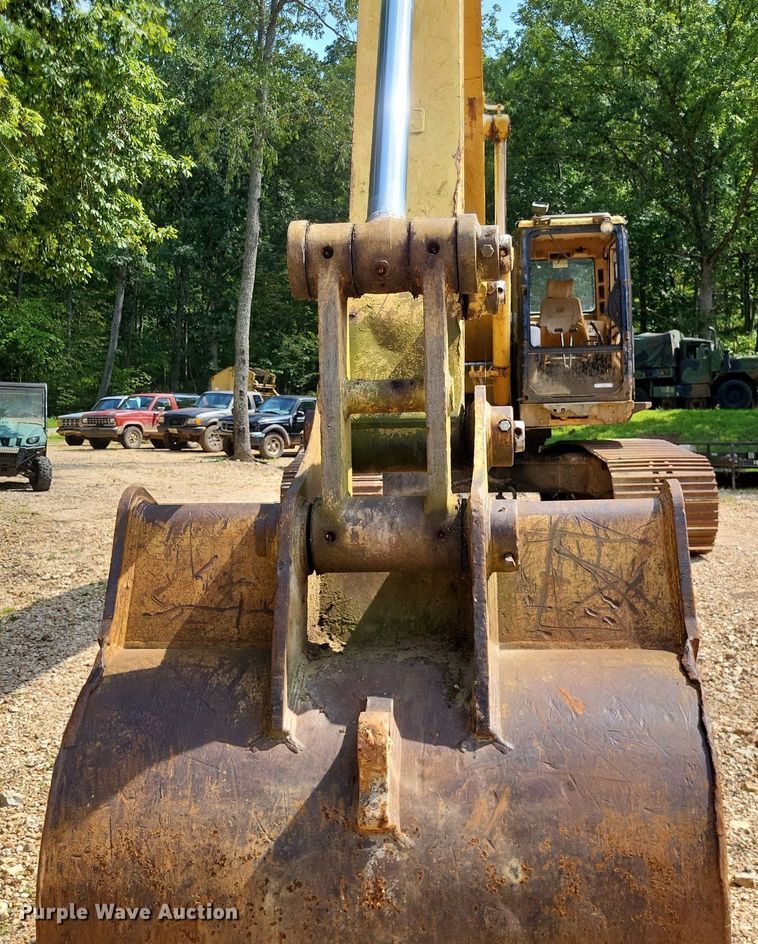 image for item LS9681 1994 Caterpillar  322L excavator