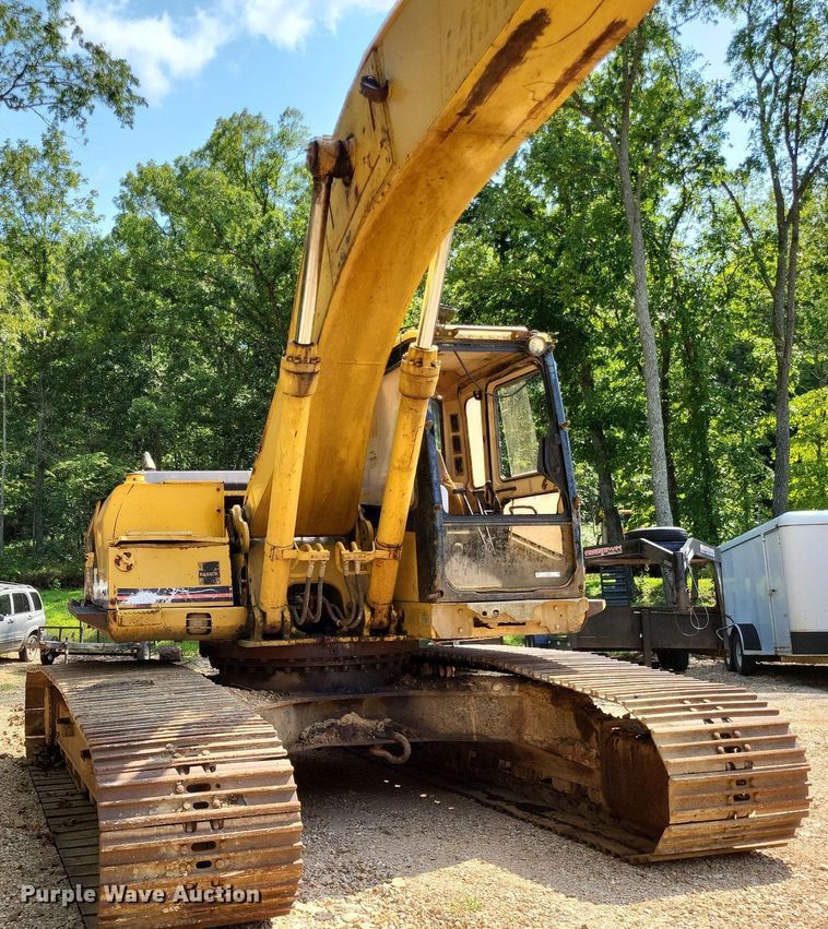 image for item LS9681 1994 Caterpillar  322L excavator
