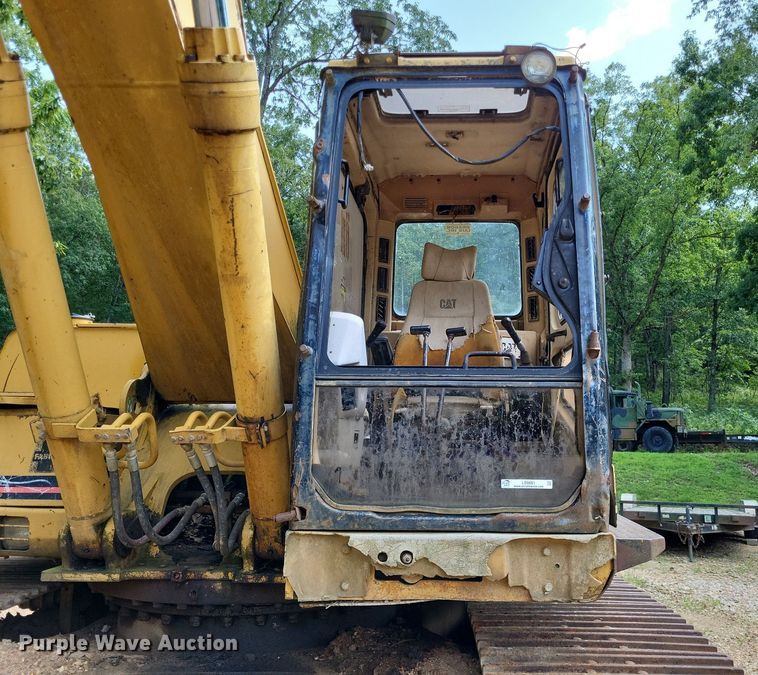image for item LS9681 1994 Caterpillar  322L excavator