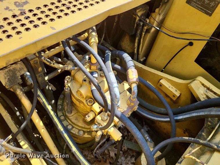 image for item LS9681 1994 Caterpillar  322L excavator