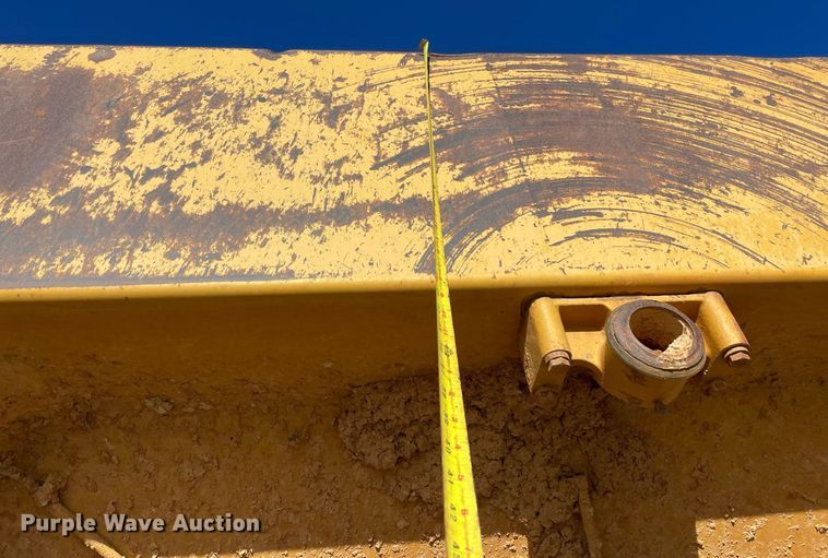 image for item LV9249 2014 Caterpillar 740B  haul truck