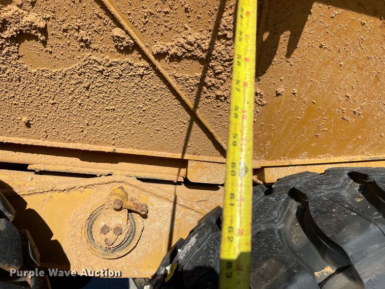 image for item LV9249 2014 Caterpillar 740B  haul truck