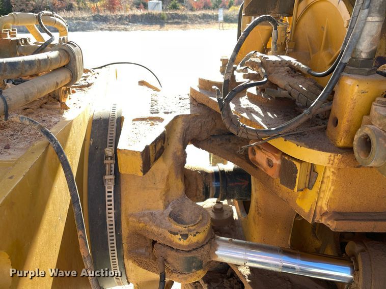 image for item LV9249 2014 Caterpillar 740B  haul truck