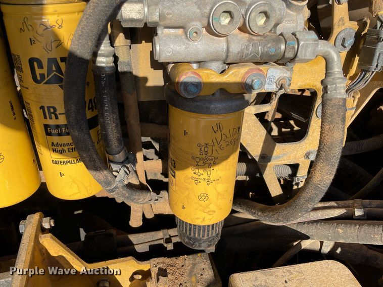 image for item LV9249 2014 Caterpillar 740B  haul truck