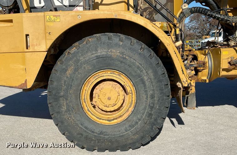 image for item LV9249 2014 Caterpillar 740B  haul truck