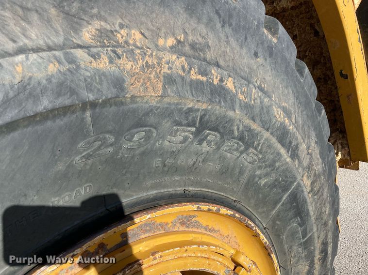 image for item LV9249 2014 Caterpillar 740B  haul truck