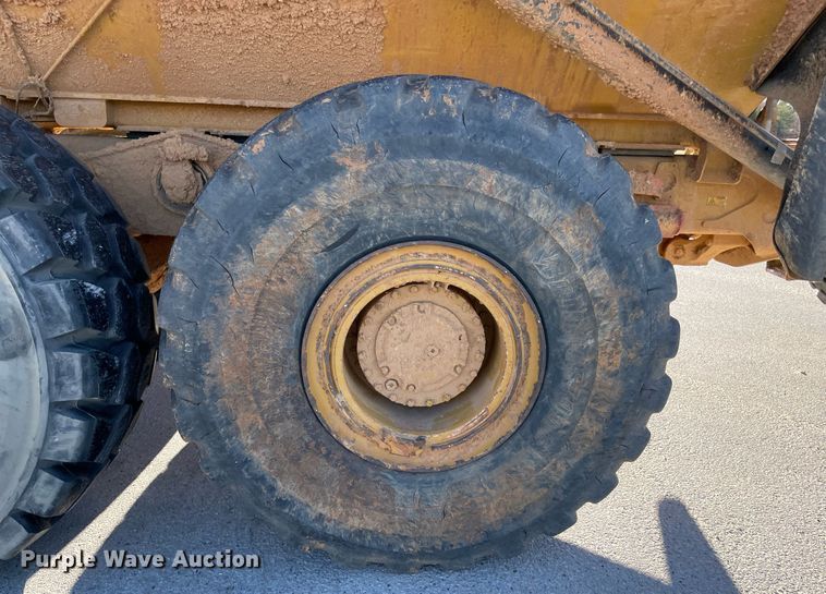 image for item LV9249 2014 Caterpillar 740B  haul truck