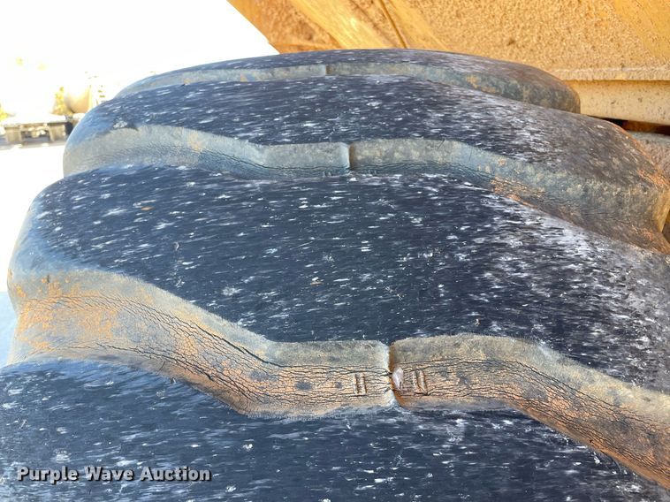 image for item LV9249 2014 Caterpillar 740B  haul truck