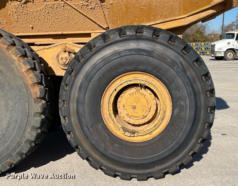 image for item LV9249 2014 Caterpillar 740B  haul truck