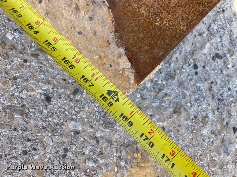 image for item LV9250 2011 Caterpillar 120M  motor grader