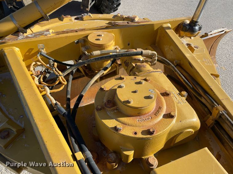 image for item LV9250 2011 Caterpillar 120M  motor grader