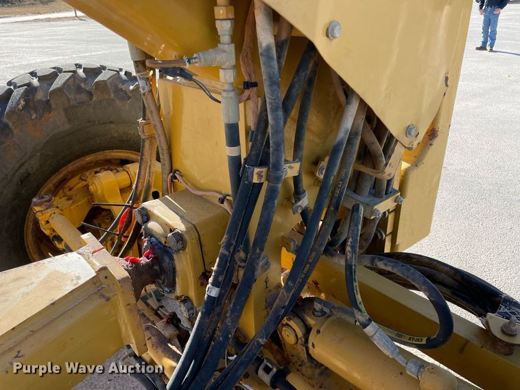 image for item LV9250 2011 Caterpillar 120M  motor grader