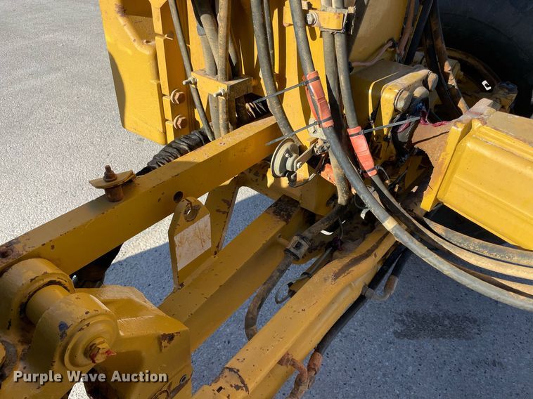 image for item LV9250 2011 Caterpillar 120M  motor grader