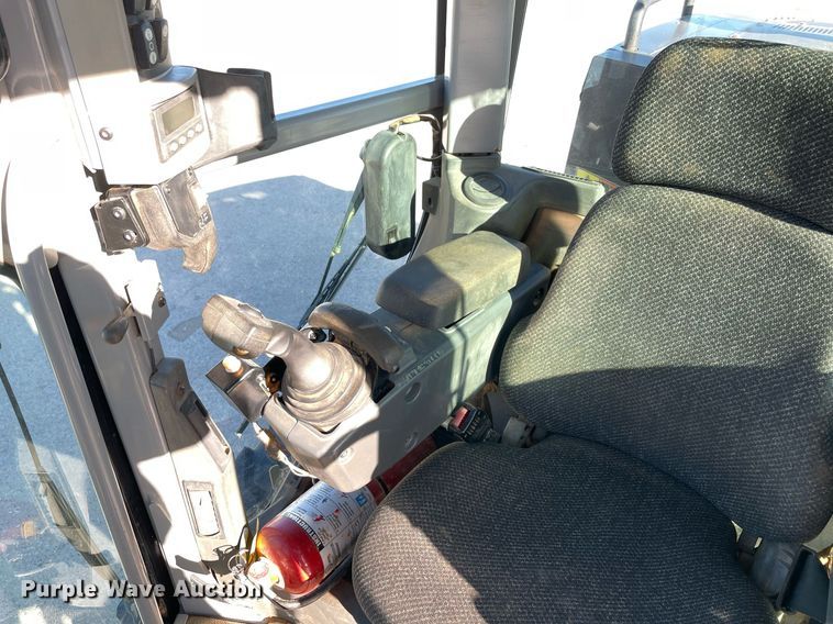 image for item LV9250 2011 Caterpillar 120M  motor grader