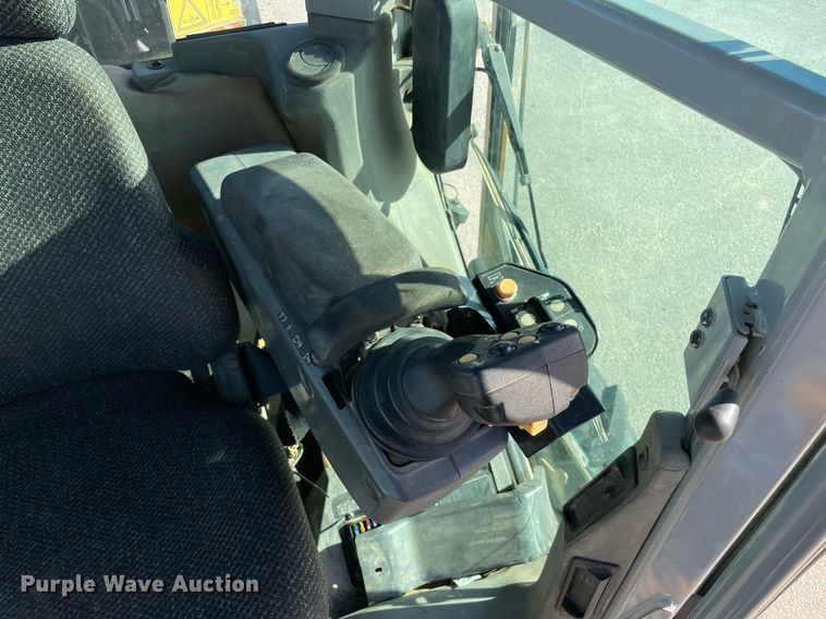 image for item LV9250 2011 Caterpillar 120M  motor grader