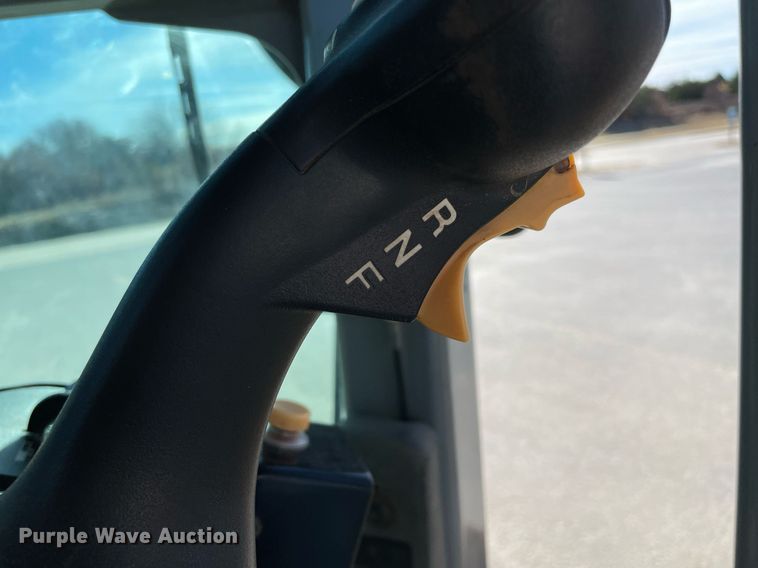 image for item LV9250 2011 Caterpillar 120M  motor grader