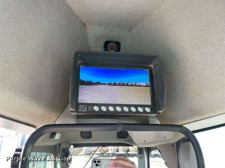 image for item LV9250 2011 Caterpillar 120M  motor grader