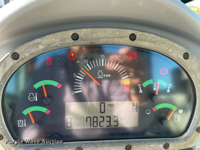 image for item LV9250 2011 Caterpillar 120M  motor grader