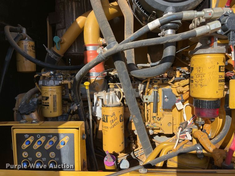 image for item LV9250 2011 Caterpillar 120M  motor grader