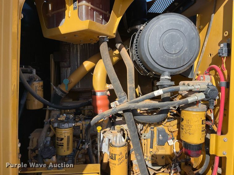 image for item LV9250 2011 Caterpillar 120M  motor grader