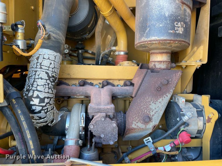 image for item LV9250 2011 Caterpillar 120M  motor grader