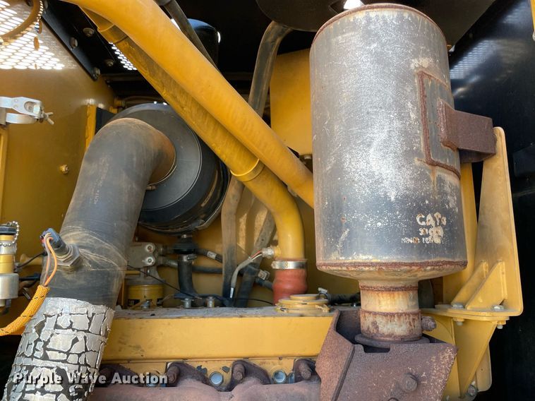 image for item LV9250 2011 Caterpillar 120M  motor grader